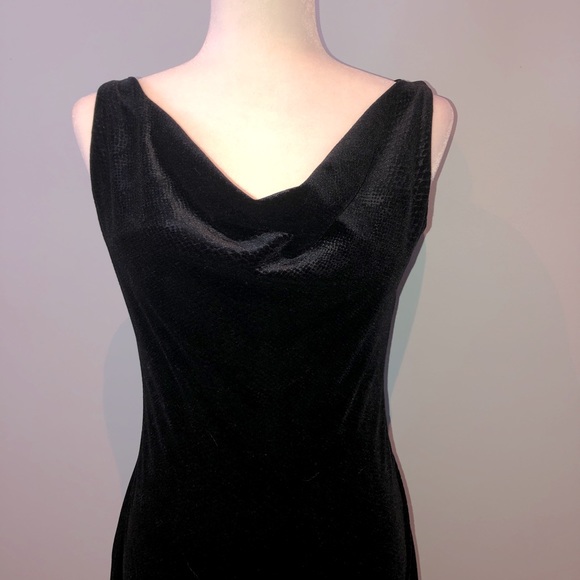 Diane Kroe Black Velvet Dress - Picture 2 of 6